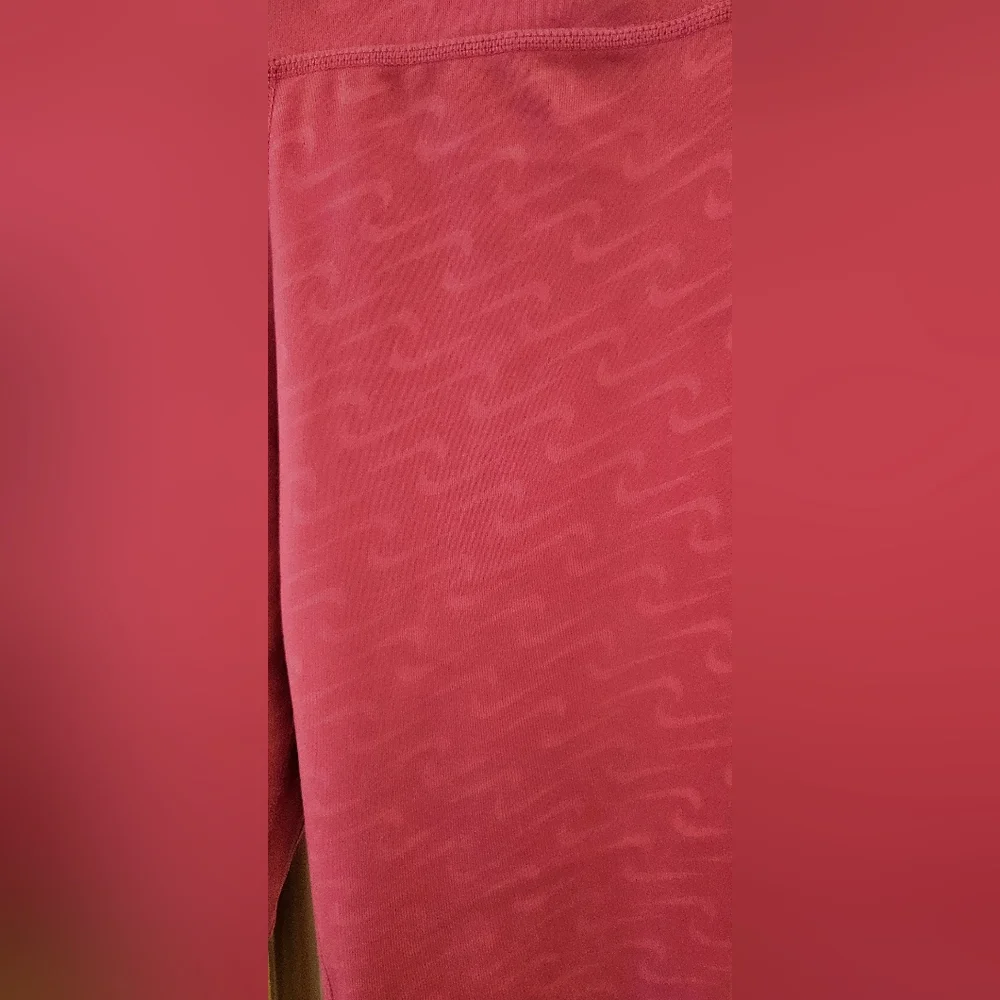 Nike Dry-Fit Salmon Nike Logo Leggings Sz Small 24.5 in inseam - Picture 2 of 5